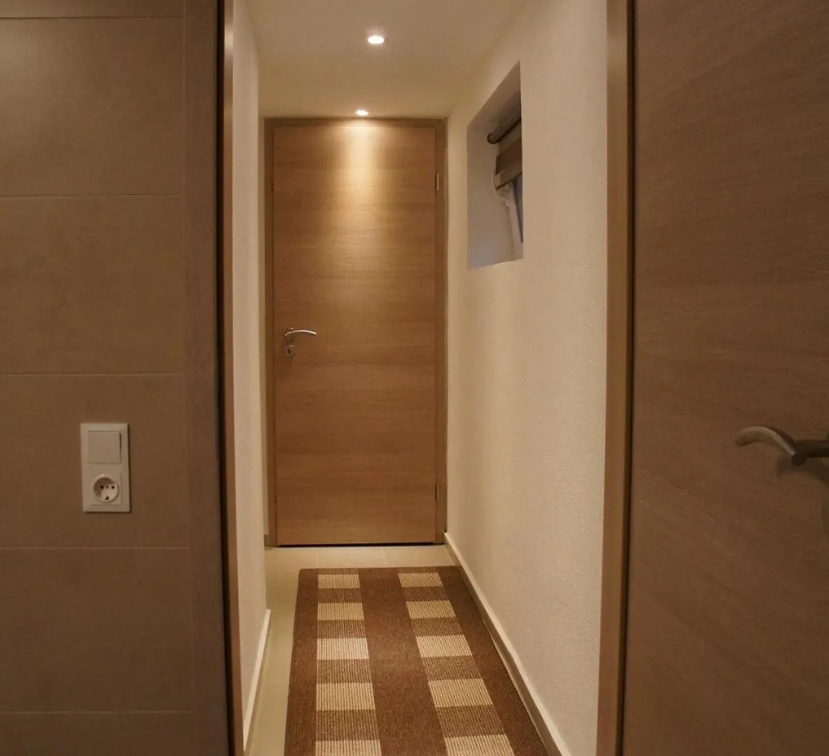 Apartment Haus House Near Fair Exhibition Messe Very Close 9 Min Walking Hannover